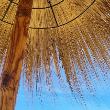 Апартаменты Fantastic With Seaview Адехе