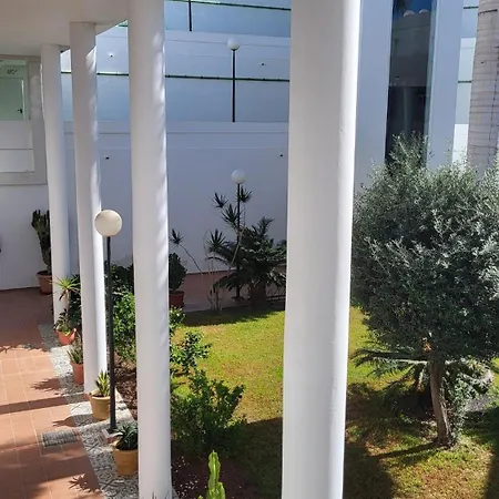 Апартаменты Fantastic With Seaview *