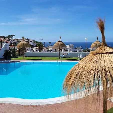 Fantastic With Seaview Апартаменты *