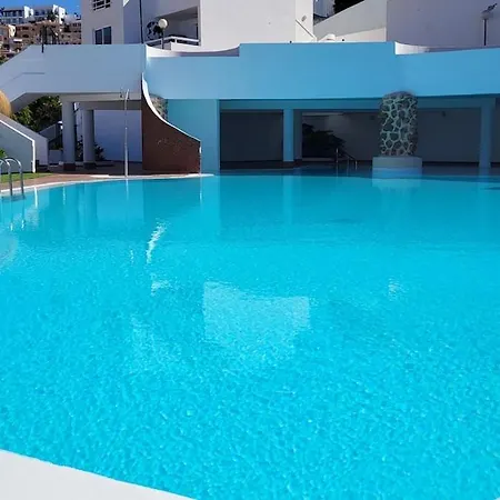 Апартаменты Fantastic With Seaview *