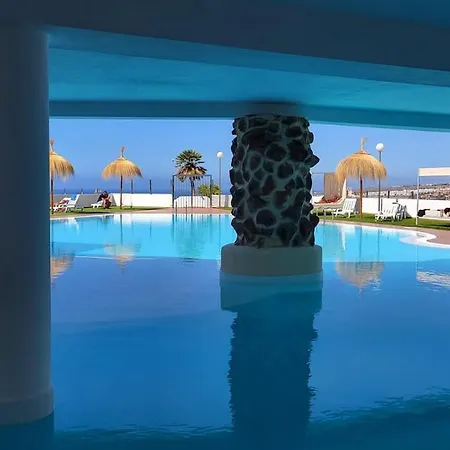 Fantastic With Seaview شقة
